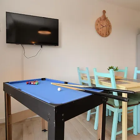Ema 1811 Apartment *