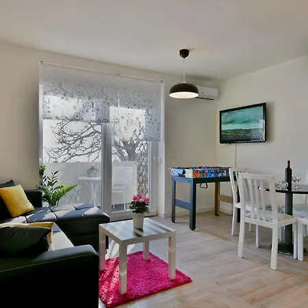 Apartment Ema 1811 Rijeka